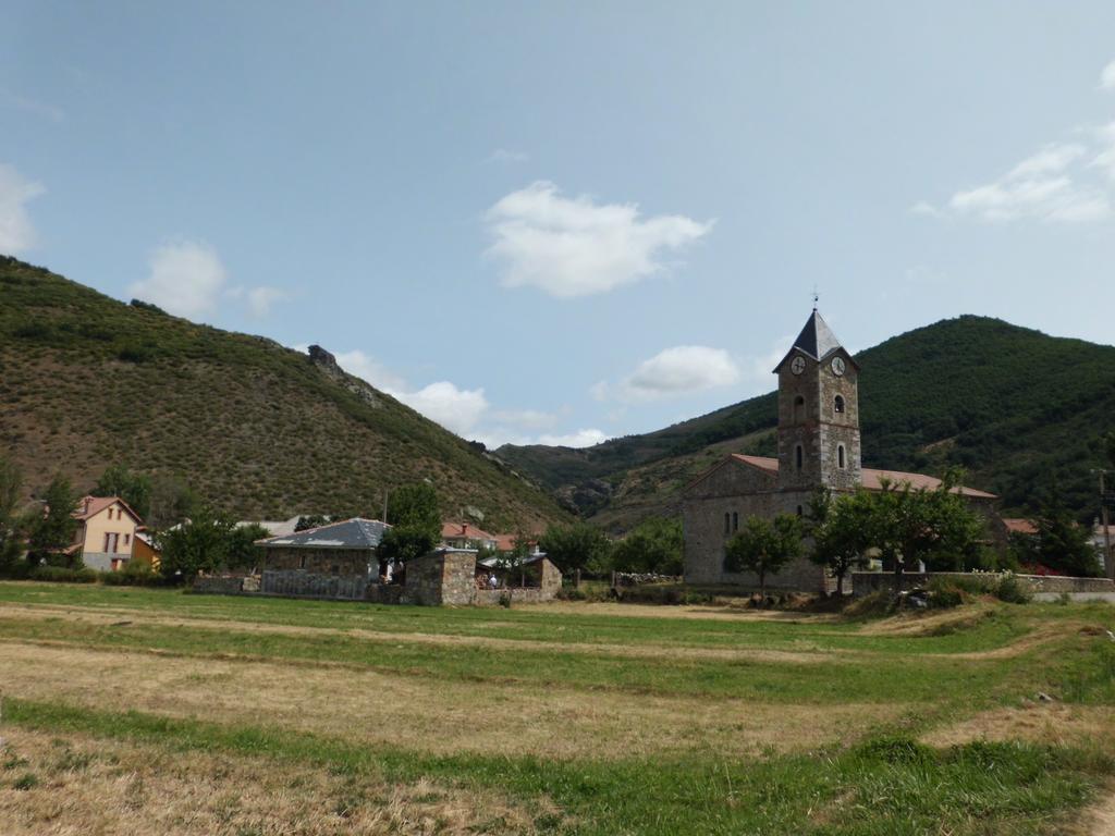 Casa Rural La Altanera Barniedo de la Reina ภายนอก รูปภาพ