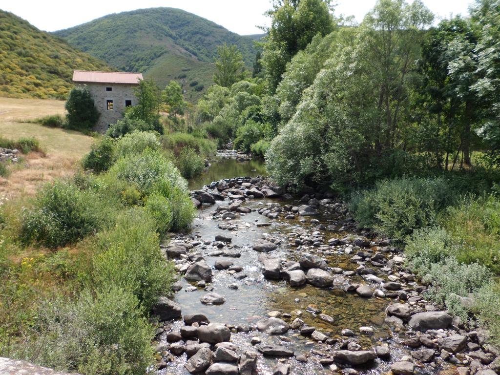 Casa Rural La Altanera Barniedo de la Reina ภายนอก รูปภาพ